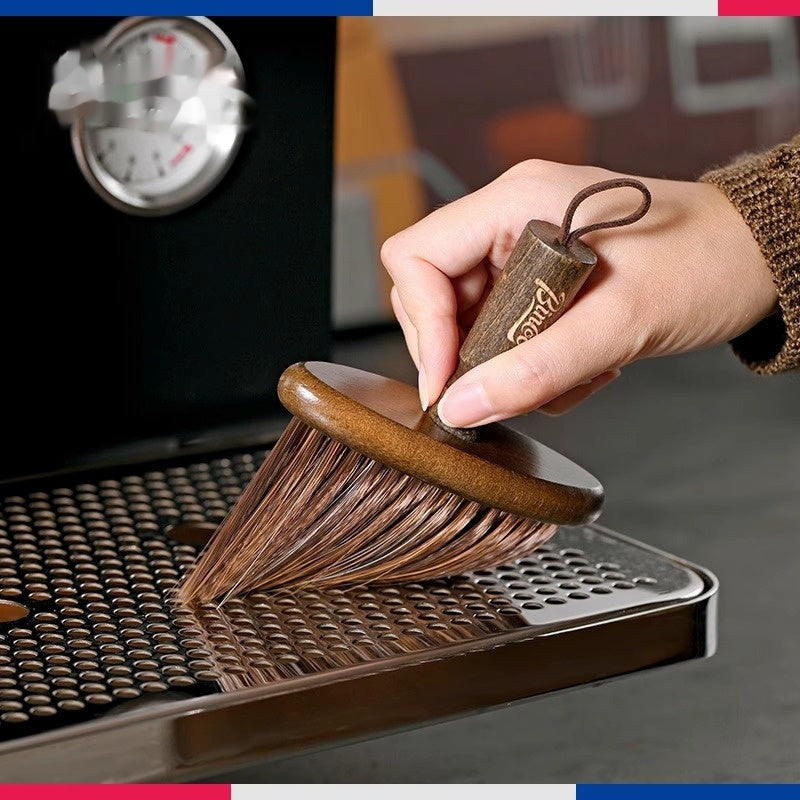 Wooden barista cleaning brush - photo 3